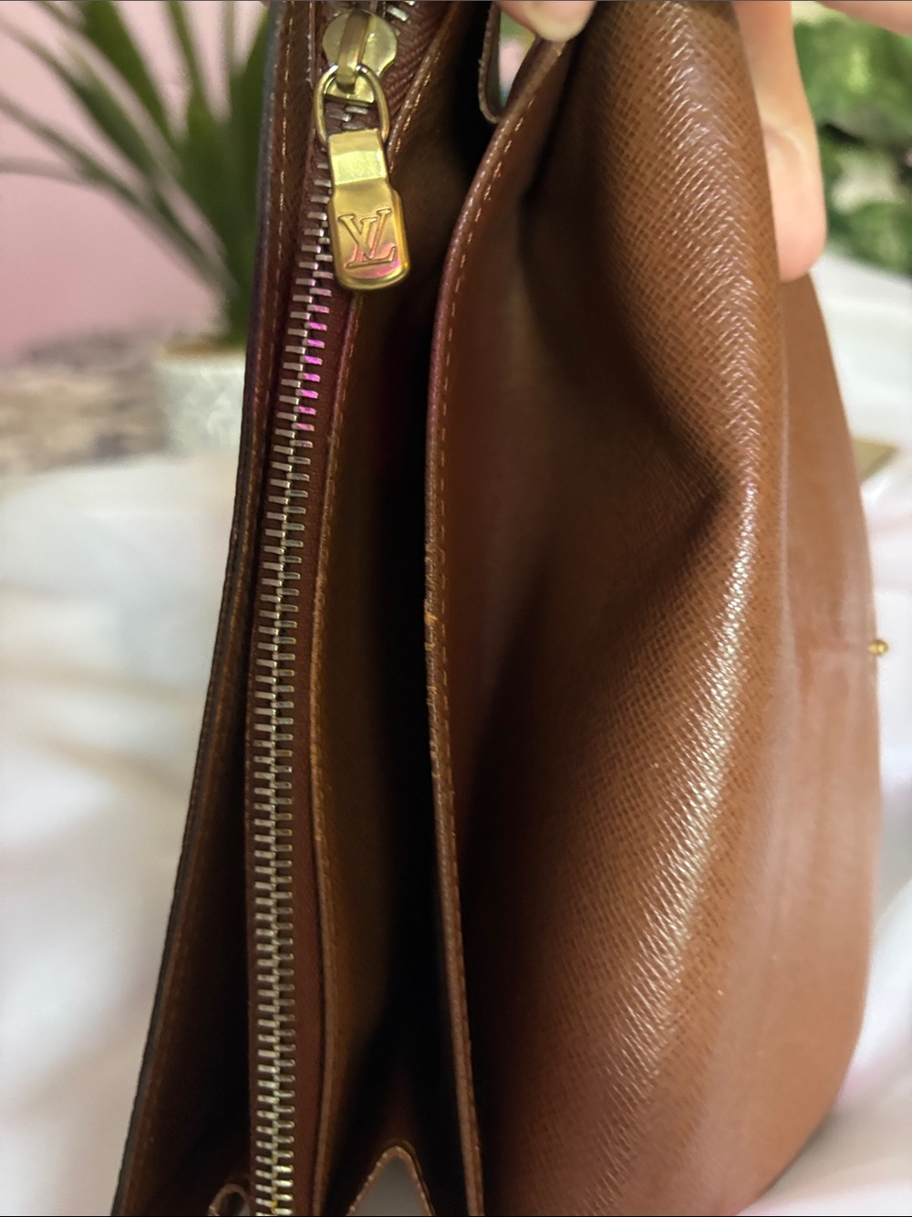 Louis Vuitton Sarah Monogram Wallet with COA - Picture 10 of 16